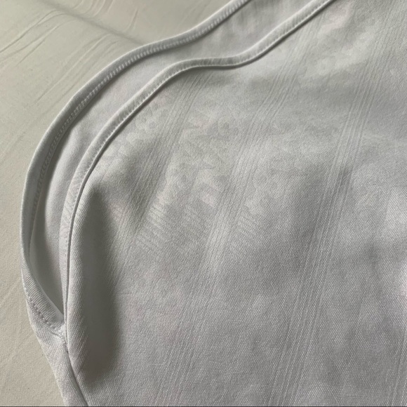 TNA Aritzia White Gym Shorts - Picture 6 of 6